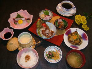 かに料理・もずく雑炊・季節料理・会席料理の皆生温泉「松の江」お昼のおすすめ定食